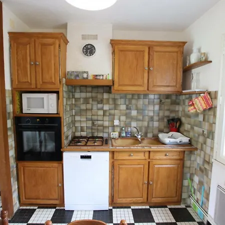 Дом отдыха Gite Arette, 3 Pieces, 4 Personnes - Fr-1-384-758 Арет